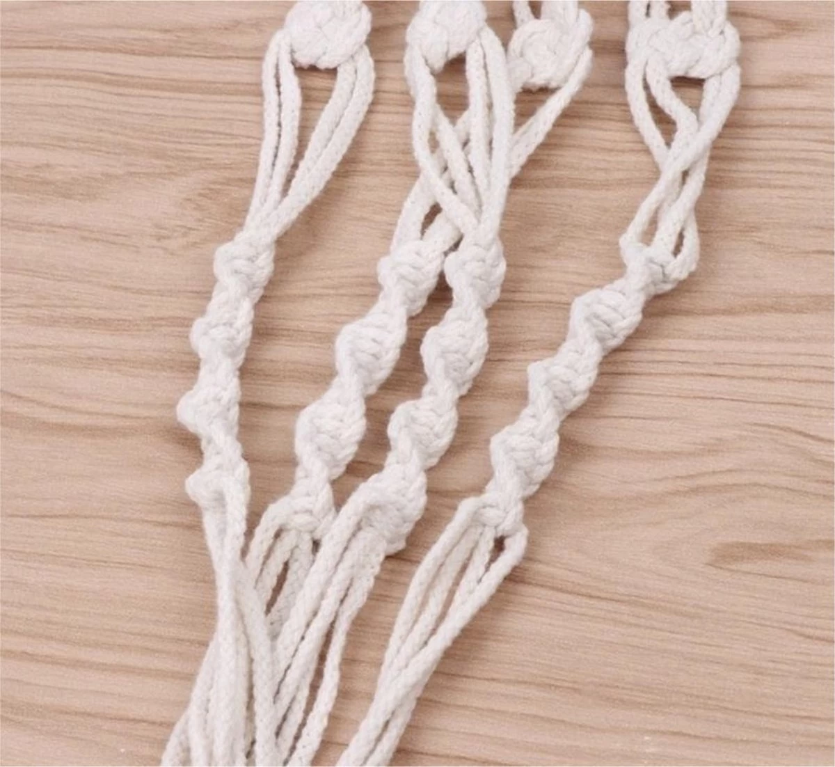 Merkloos Plantenhanger Macramé - Luxe Gevlochten Touw Katoen - 1 Stuk - Plantenpot Ophangen - Planthanger 3 Merkloos Plantenhanger Macramé - Luxe Gevlochten Touw Katoen - 1 Stuk - Plantenpot Ophangen - Planthanger - Afbeelding 3
