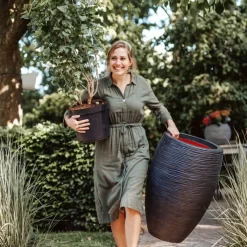 Capi Europe - Vaas Elegant Deluxe Rib NL - 45x72 - Zwart - Voor Binnen En Buiten - KBLR1138 26 Capi Europe - Vaas Elegant Deluxe Rib NL - 45x72 - Zwart - Voor Binnen En Buiten - KBLR1138 -Tuin En Buiten 1200x1200 535