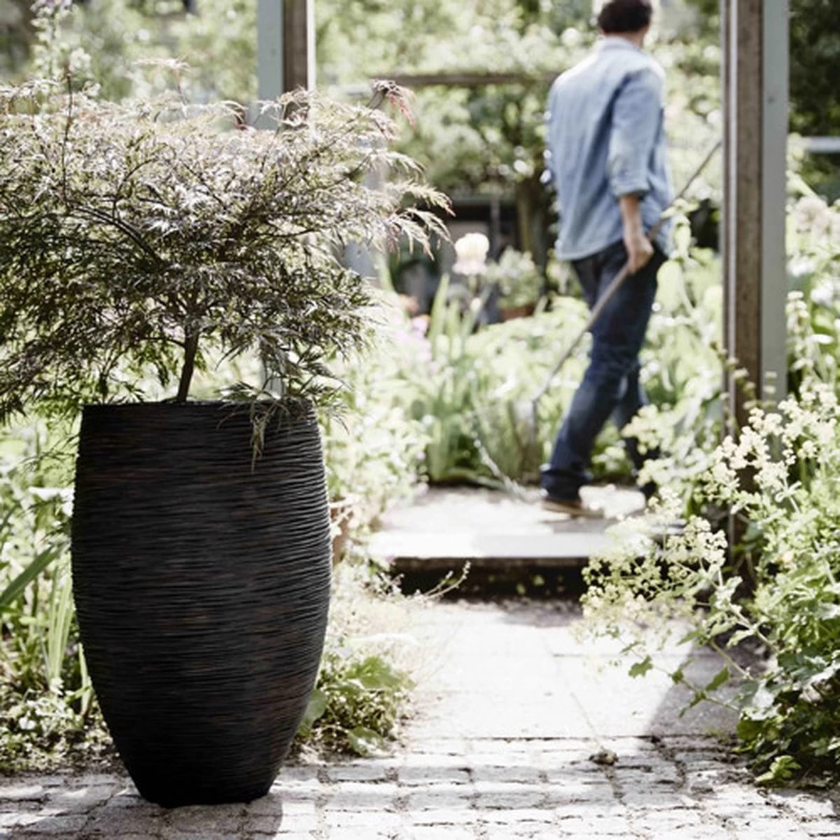 Capi Europe - Vaas Elegant Deluxe Rib NL - 45x72 - Zwart - Voor Binnen En Buiten - KBLR1138 14 Capi Europe - Vaas Elegant Deluxe Rib NL - 45x72 - Zwart - Voor Binnen En Buiten - KBLR1138 - Afbeelding 14