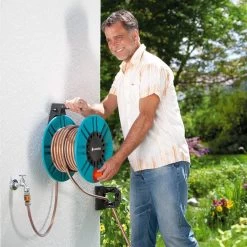 GARDENA - Wandslanghouder 60 Met Slanggeleider - Slanghouder - Maximale Capaciteit 60 Meter -Tuin En Buiten 1200x1200 849