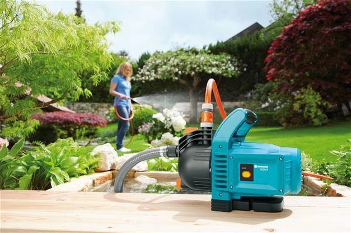GARDENA - Classic Besproeiingspomp 3000/4 Compleet - Waterpomp - Incl. 3.5 M Aanzuigslang En 20 M Slang 5 GARDENA - Classic Besproeiingspomp 3000/4 Compleet - Waterpomp - Incl. 3.5 M Aanzuigslang En 20 M Slang - Afbeelding 5