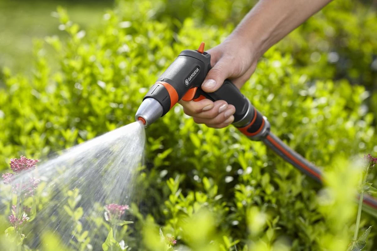 GARDENA - Comfort Reinigingsbroes - Spuitpistool - Traploos Instelbaar 6 GARDENA - Comfort Reinigingsbroes - Spuitpistool - Traploos Instelbaar - Afbeelding 6