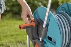GARDENA - AquaRoll M CleverRoll Easy Slangenwagen - Maximaal 60 Meter - Inklapbare Zwengel 18 GARDENA - AquaRoll M CleverRoll Easy Slangenwagen - Maximaal 60 Meter - Inklapbare Zwengel -Tuin En Buiten 1200x800 175