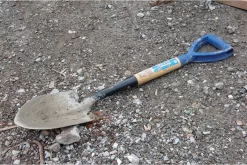 Silverline Mini Spade Met Ronde Kop En Houten Schacht - 70 Cm 10 Silverline Mini Spade Met Ronde Kop En Houten Schacht - 70 Cm -Tuin En Buiten 1200x803 2