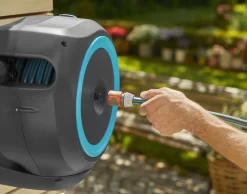 GARDENA - Wandslangbox RollUp M - 20m Slang - 11 Diameter -Tuin En Buiten 1200x944