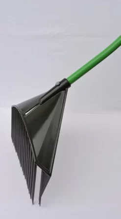 Golden Gark Multihark - Voor Harken, Scheppen En Zeven - Per Stuk – Groen -Tuin En Buiten 661x1200 2