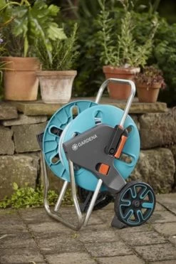 GARDENA - AquaRoll CleverRoll S Set Slangenwagen - Incl. 20 M Slang - Maximaal 40 M Opbergcapaciteit -Tuin En Buiten 798x1200 2