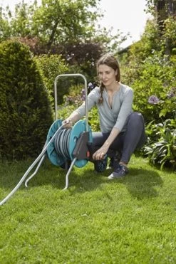 GARDENA - AquaRoll CleverRoll S Set Slangenwagen - Incl. 20 M Slang - Maximaal 40 M Opbergcapaciteit -Tuin En Buiten 798x1200 3