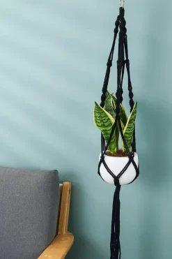 4 Stuks Zwarte Macrame Plantenhangers - Boho Handgeweven Katoen Hangpot Voor Binnen/Buiten - Hangende Bloempot Met Kralen - Macramé Touw/Koord Hangplant Houder - Bohemian Wandhanger Decoratie - Plant Hanger - Verticale Tuin Bloempothouder Planthanger -Tuin En Buiten 800x1200 62