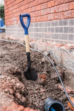 Silverline Mini Spade Met Ronde Kop En Houten Schacht - 70 Cm 9 Silverline Mini Spade Met Ronde Kop En Houten Schacht - 70 Cm -Tuin En Buiten 803x1200 8